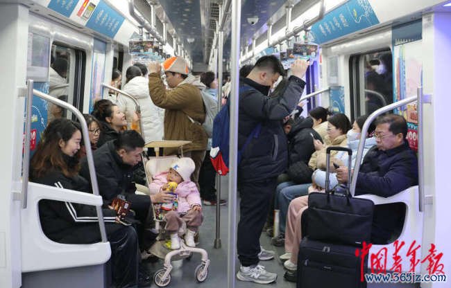 北京地铁3号线通达 一齐各站点成热点打卡处
