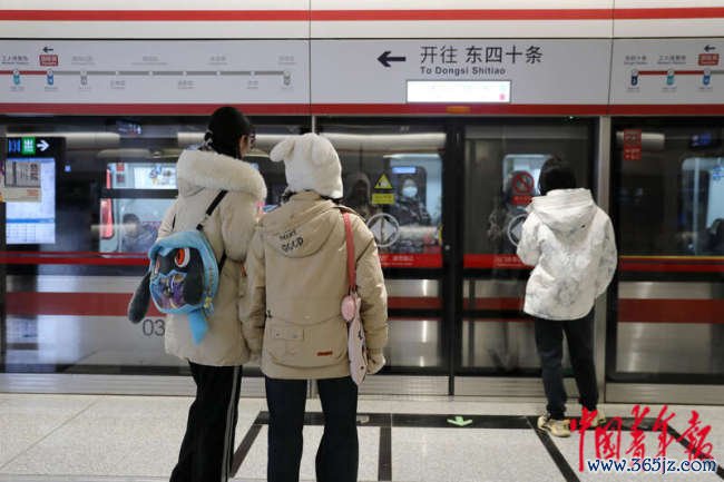 北京地铁3号线通达 一齐各站点成热点打卡处